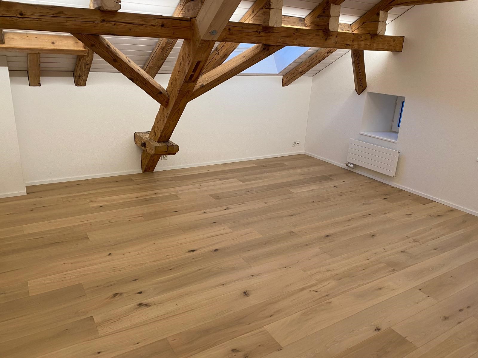 Dachzimmer und Treppenhaus