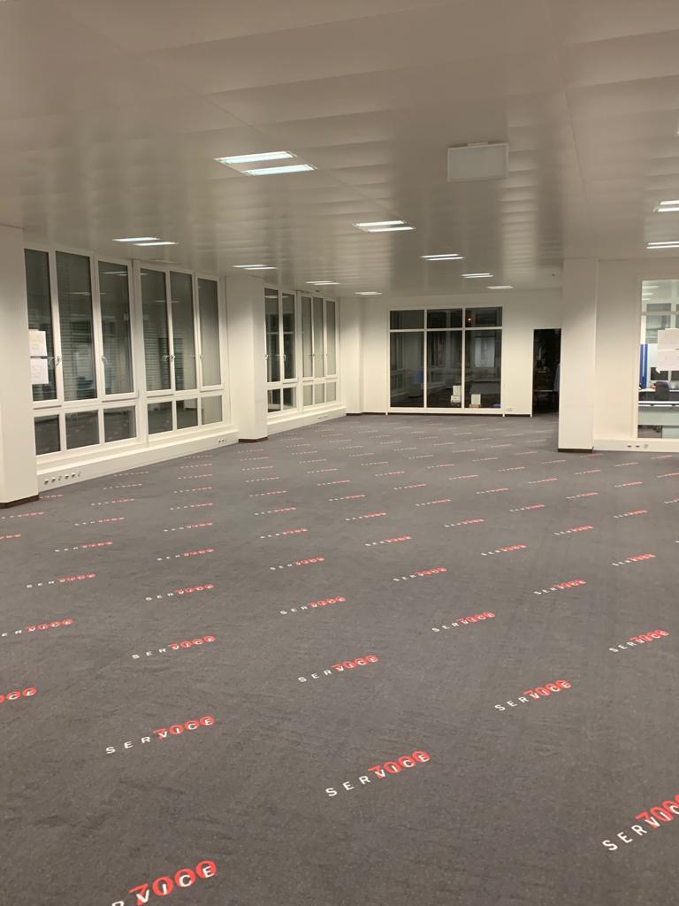 Logoteppich Service 7000 Netstal