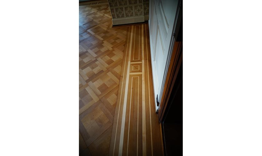 Renovierung alter Tafelböden und Ergänzung neuen Parkett Generationenhaus