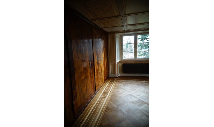 Renovierung alter Tafelböden und Ergänzung neuen Parkett Generationenhaus