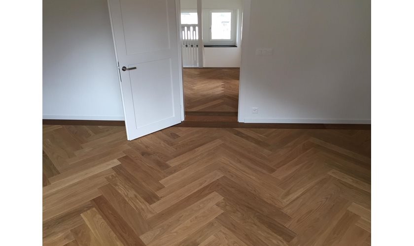 Fischgrat Verlegung Herrenhaus Glarus